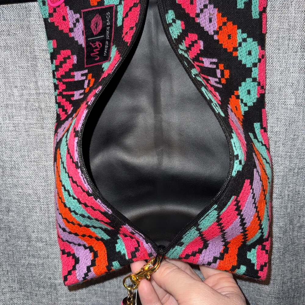 Makeup Junkie Bags Mayan Princess Travel Pouch with Tassel - Picture 3 of 3